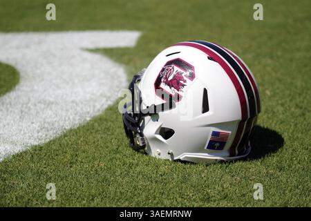 10. September 2011: Ein South Carolina Helm sitzt im Sanford Stadium auf dem Campus der University of Georgia in Athen, Georgia. In einer Schlacht im See-Saw-Osten von South Carolina gewinnt South Carolina 45-42. (Bild: © Cecil Copeland/Cal Sport Media/ZUMAPRESS.com) Stockfoto