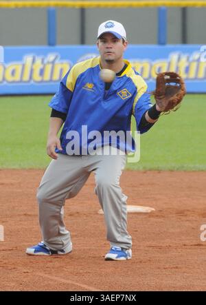 10. Oktober 2011 - Valencia, CARABOBO, Venezuela - Jose Altuve en los entrenamientos con su equipo Los Navegantes del Magallanes. (JAIRO ALTUVE / EL NACIONAL). ..Prohibido el uso o reproducciÃ³n de esta imagen en Venezuela (Kreditbild: © El Nacional/GDA/ZUMAPRESS.com) Stockfoto