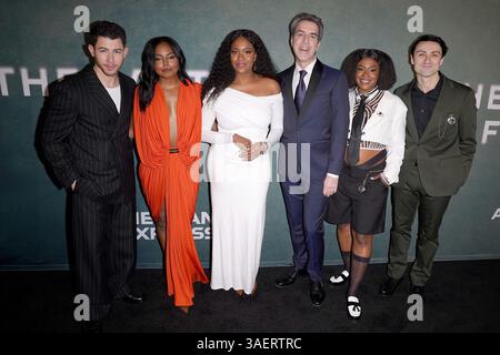 Ny. April 2025. Nick Jonas, Adrienne Warren, Witney White, Jason Robert Brown, Nasia Thomas, Noah Kieserman ist an DER Eröffnungsnacht der LETZTEN FÜNF JAHRE am Broadway, Hudson Theatre, New York, New York, New York, NY, am 6. April anwesend. 2025. Quelle: Kristin Callahan/Everett Collection/Alamy Live News Stockfoto
