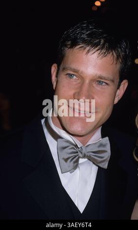 Januar 1998; Los Angeles, CA, USA; Schauspieler DYLAN WALSH bei den 24. People's Choice Awards. Stockfoto