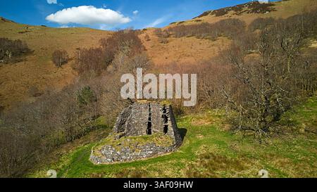 Dun Troddan Glenelg Scotland, ein 2000 Jahre alter Broch aus der Eisenzeit mit Trockenmauern Stockfoto