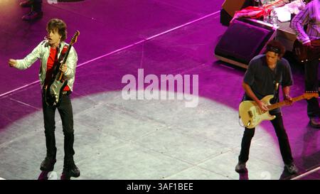Oktober 2005; Washington, DC, USA; Rock & Roll Legends DIE ROLLING STONES treten live im MCI Center in der Hauptstadt der Nationen auf, während dort 2005 Bigger Bang Tour einen Halt in Washington macht. Obligatorischer Credit: Foto von Jason Moore/ZUMA Press. (©) Copyright 2005 von Jason Moore Stockfoto