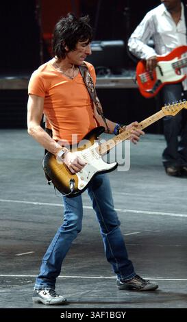 Oktober 2005; Washington, DC, USA; Rock & Roll Legends DIE ROLLING STONES treten live im MCI Center in der Hauptstadt der Nationen auf, während dort 2005 Bigger Bang Tour einen Halt in Washington macht. Obligatorischer Credit: Foto von Jason Moore/ZUMA Press. (©) Copyright 2005 von Jason Moore Stockfoto