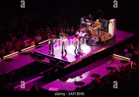Oktober 2005; Washington, DC, USA; Rock & Roll Legends DIE ROLLING STONES treten live im MCI Center in der Hauptstadt der Nationen auf, während dort 2005 Bigger Bang Tour einen Halt in Washington macht. Obligatorischer Credit: Foto von Jason Moore/ZUMA Press. (©) Copyright 2005 von Jason Moore Stockfoto