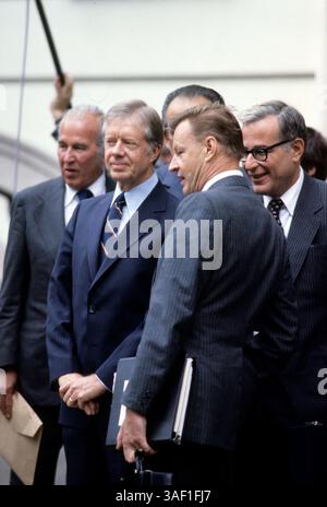 16. Juni 1979; Wien, ÖSTERREICH; JIMMY CARTER und BRUNO KREISKY vor der Unterzeichnung des Abkommens über strategische Rüstungsbegrenzung (SALT II) in Wien, Österreich. Stockfoto