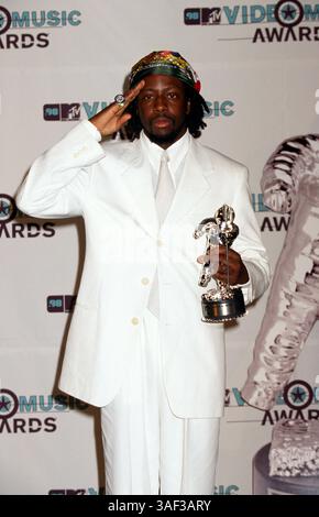September 30, 2003; Los Angeles, CA, USA; Datei Foto. Datum Unbekannt. Rapper WYCLEF JEAN. Stockfoto