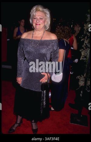 Oktober 1996; Hollywood, CA, USA; Schauspielerin RENEE TAYLOR nimmt an den Legacy Awards und der Eröffnung des Hollywood Entertainment Museum in Hollywood, Kalifornien, Teil (Michelson-Karnbad/1996) Stockfoto