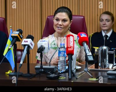 Abuja, Nigeria. April 2025. Kronprinzessin Victoria im Ministerium für auswärtige Angelegenheiten in Abuja, Nigeria am 7. April 2025. Kronprinzessin Victoria von Schweden besucht am 6-9. April 2025 die Republik Nigeria. Foto: Jonas Ekströmer/TT/Code 10030 Credit: TT News Agency/Alamy Live News Stockfoto