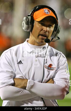 26. September 2009: Bowling Green Trainer Dave Clawson während der Spieletage. Boise State University, der Western Athletic Conference, der Bowling Green State University, der Mid-American Conference, im Doyt Perry Stadium in Bowling Green, Ohio. Boise State besiegt Bowling Green 49-14 (Bild: SGM/ZUMAPRESS.com) Stockfoto