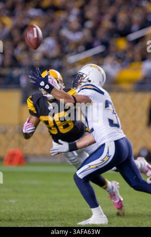 4. Oktober 2009: Pittsburgh Steelers Wide Receiver Hines Ward (86) und San Diego Chargers Eric Weddel (Kreditbild: SGM/ZUMAPRESS.com) Stockfoto
