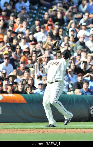 Juli 2010 – San Francisco, CA, Vereinigte Staaten von Amerika – 28. Juli 2010; San Francisco, CA, USA; San Francisco Giants Shortstop Juan Uribe (Bild: SGM/ZUMAPRESS.com) Stockfoto