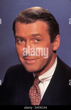 Juni 1950; Hollywood, Kalifornien, USA; JAMES STEWART 1950, STUDIO: UNIV.. (Kreditbild: Austral/ZUMAPRESS.com) Stockfoto