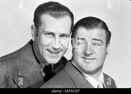 Juni 1947; Hollywood, Kalifornien, USA; 1947, STUDIO: UNIVERSAL, PICTURED: BUD ABBOTT, LOU COSTELLO, COMEDY-TEAM. (Kreditbild: Austral/ZUMAPRESS.com) Stockfoto
