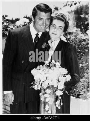 Juni 1942; Hollywood, Kalifornien, USA; 1942, ABGEBILDET: CARY GRANT, EHEMANN UND FRAU, BARBARA HUTTON, HOCHZEIT. (Kreditbild: Austral/ZUMAPRESS.com) Stockfoto