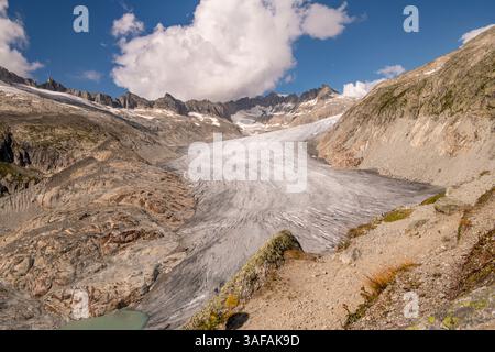 Der Rhône-Gletscher, Quelle des Flusses Rhône und einer der Hauptbeitragenden des Genfer Sees im äußersten Osten der Schweiz, Kanton Wallis. Stockfoto