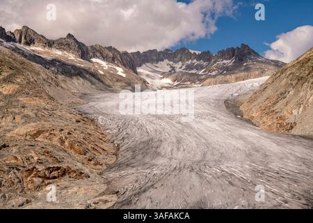 Der Rhône-Gletscher, Quelle des Flusses Rhône und einer der Hauptbeitragenden des Genfer Sees im äußersten Osten der Schweiz, Kanton Wallis. Stockfoto