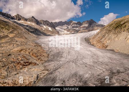 Der Rhône-Gletscher, Quelle des Flusses Rhône und einer der Hauptbeitragenden des Genfer Sees im äußersten Osten der Schweiz, Kanton Wallis. Stockfoto