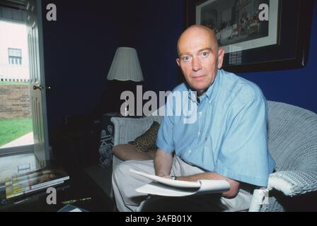 August 1996; Little Rock, Arkansas, USA; kontrollierender Partner der Bank und des Grundstücks in Whitewater, JAMES MCDOUGAL. Whitewater, der populäre Name für ein gescheitertes Arkansas Immobilienunternehmen der Whitewater Development Corp. In den 1970er Jahren waren Gouverneur Bill Clinton und seine Frau Hillary Rodham Clinton Partner; der Name wird auch für die politischen Auswirkungen dieses Projekts verwendet. . (Bild: Spencer Tirey/ZUMAPRESS.com) Stockfoto