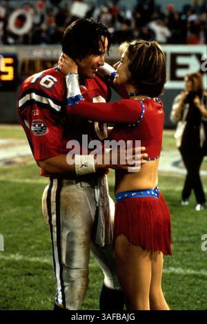 August 2000; Hollywood, CA, USA; KEANU REEVES & BROOKE LANGTON in „die Ersetzungen“. . (Kreditbild: ZUMA Press/ZUMAPRESS.com) Stockfoto