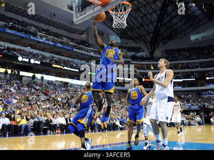 20. April 2012: Die Golden State Warriors schützen Charles Jenkins #22 während eines NBA-Spiels zwischen den Golden State Warriors und den Dallas Mavericks im American Airlines Center in Dallas, besiegte TX Dallas Golden State 104–94 (Credit Image: © Albert Pena/Cal Sport Media/ZUMAPRESS.com) Stockfoto