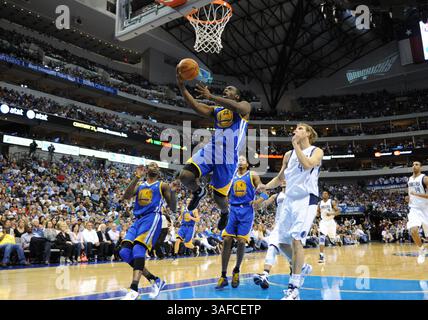 20. April 2012: Die Golden State Warriors schützen Charles Jenkins #22 während eines NBA-Spiels zwischen den Golden State Warriors und den Dallas Mavericks im American Airlines Center in Dallas, besiegte TX Dallas Golden State 104–94 (Credit Image: © Albert Pena/Cal Sport Media/ZUMAPRESS.com) Stockfoto