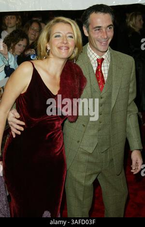 November 2003; New York, NY, USA; EMMA THOMPSON bei der Premiere von „LOVE ACTUAL“ im Zeigfeld Theater. (Kreditbild: Keystone Canada/ZUMAPRESS.com) Stockfoto
