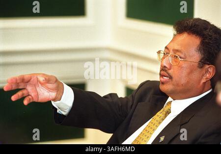 Tommy Remengesau Jr., Präsident von Palau, trifft sich am Mittwoch, 13. März 2002 in Washington D.C. mit der Redaktion der Washington Times (Credit Image: The Washington Times/ZUMAPRESS.com) Stockfoto