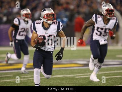New England Patriots S Steve Gregory gibt im ersten Quartal eine Abhörmeldung zurück. The Baltimore Ravens vs the New England Patriots im M&T Bank Stadium am 23. September 2012 in Baltimore, MD. Foto: Mike Buscher/Cal Sport Media(Credit Image: © Mike Buscher/Cal Sport Media/ZUMAPRESS.com) Stockfoto