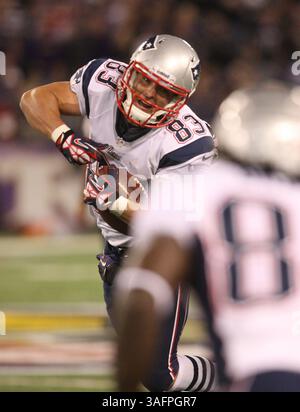 New England Patriots WR Wes Welker (83) erhält einen Pass. The Baltimore Ravens vs the New England Patriots im M&T Bank Stadium am 23. September 2012 in Baltimore, MD. Foto: Mike Buscher/Cal Sport Media(Credit Image: © Mike Buscher/Cal Sport Media/ZUMAPRESS.com) Stockfoto