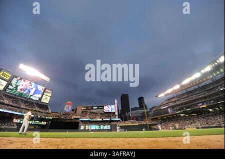 18. Juli 2012: Ein allgemeiner Überblick über das Target Field während eines Major League Baseballspiels zwischen den Minnesota Twins und den Baltimore Orioles am Mittwoch, den 18. Juli 2012, im Target Field in Minneapolis, MN. Baltimore gewann mit 2:1. Josh Holmberg/CSM(Bild: © Josh Holmberg/Cal Sport Media/ZUMAPRESS.com) Stockfoto