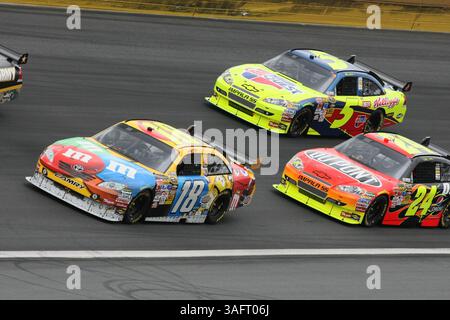 25. Mai 2009 - Concord, North Carolina, USA - KURT BUSCH in der Packung zusammen mit JEFF GORDON und MARK MARTIN bei Charlotte Motor Speedway - 50. Coca-Cola 600. (Kredit-Bild: © Jim Dedmon/ZUMA Press) Stockfoto