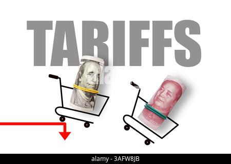 100 Dollar und 100 Yuan auf weißem Hintergrund mit dem Wort Tarifs. Handel und Zollkrieg ZWISCHEN DEN USA und China. Wirtschaftskrise, Inflation und Rohstoffpreise Stockfoto