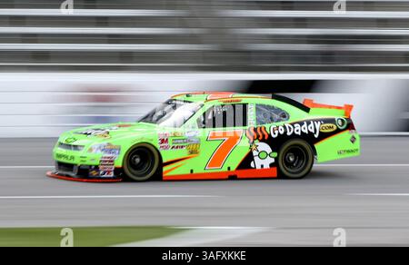 12. April 2012 – Fort Worth, TX, USA – Danica Patrick während des Trainings auf dem Texas Motor Speedway in Fort Worth, Texas, am Donnerstag, den 12. April 2012. Die NASCAR Spring Cup Series in Texas findet am Samstag statt, die Nationwide Series am Freitag. (Bild: © Khampha Bouaphanh/Fort Worth Star-Telegram/MCT/ZUMAPRESS.com) Stockfoto
