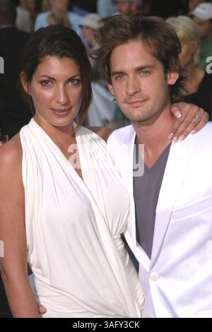 Mai 2004; Universal City, CA, USA; WILL KEMP und Frau GABY bei der „Van Helsing“-Premiere im Universal Amphitheater. (Bild: Scott Weiner/ZUMAPRESS.com) Stockfoto
