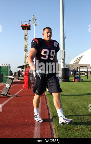 JULI 30 2012: Houston Texans Defensive beenden J.J. Watt #99 vor dem Trainingslager der Houston Texans vom Methodist Training Center im Reliant Stadium in Houston, Texas. (Bild: © Erik Williams/Cal Sport Media/ZUMAPRESS.com) Stockfoto