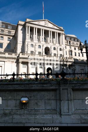 City of London, Großbritannien. April 2025. Trump USA Zölle mit volatilen Märkten. Bank of England. Quelle: Matthew Chattle/Alamy Live News Stockfoto