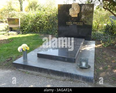 Grab von Curd Jürgens Deutsch-österreichischer Bühnen- und Filmschauspieler, gestorben 1982 *** Grab von Curd Jürgens Deutscher österreichischer Bühnen- und Filmschauspieler, gestorben 1982 Copyright: XStopperx/xEibner-Pressefotox EP asr Stockfoto