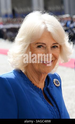 Rom, Italien. April 2025. Königin Camilla von England kommt am zweiten Tag des Staatsbesuchs der Royals of England in Italien am 8. April 2025 im Quirinale Palace an. Foto: Eric Vandeville/ABACAPRESS. COM Credit: Abaca Press/Alamy Live News Stockfoto