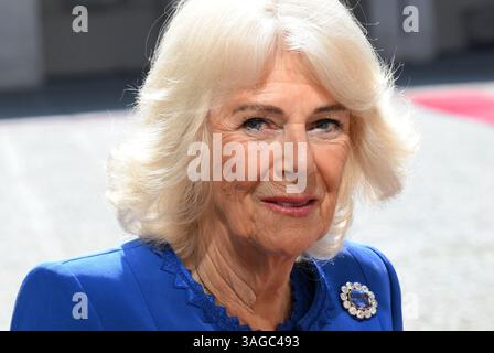 Rom, Italien. April 2025. Königin Camilla von England kommt am zweiten Tag des Staatsbesuchs der Royals of England in Italien am 8. April 2025 im Quirinale Palace an. Foto: Eric Vandeville/ABACAPRESS. COM Credit: Abaca Press/Alamy Live News Stockfoto