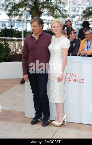 23. Mai 2012: Schauspieler Viggo Mortensen, Kirsten Dunst während des 65. Jährlichen Filmfestivals in Cannes am 23. Mai 2012 im Palais des Festivals. Foto Ki Price. (Kreditbild: © Ki Price/ZUMAPRESS.com) Stockfoto