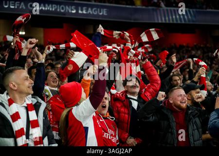 London, Großbritannien. April 2025. Arsenal feiert vor dem UEFA Champions League-Viertelfinale Arsenal gegen Real Madrid am 8. April 2025 im Emirates Stadium, London, Großbritannien (Foto: Izzy Poles/News Images) in London, Großbritannien am 2025. (Foto: Izzy Poles/News Images/SIPA USA) Credit: SIPA USA/Alamy Live News Stockfoto
