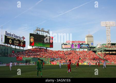 25. Juli 2012: Ein allgemeiner Blick auf Fenway Park während des internationalen Fußballspiels zwischen AS Roma und Liverpool FC im Fenway Park in Boston, Massachusetts. AS Roma besiegte Liverpool mit 2:1. Anthony Nesmith/CSM(Bild: © Anthony Nesmith/Cal Sport Media/ZUMAPRESS.com) Stockfoto