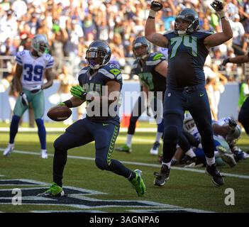 16. September 2012 - Seattle, WA, USA - Seattle Seahawks Running Back Marshawn Lynch (24) erzielt in der zweiten Halbzeit. Die Seattle Seahawks besiegten die Dallas Cowboys im CenturyLink Field in Seattle, Washington, Sonntag, den 16. September 2012. (Kreditbild: © Max Faulkner/MCT/ZUMAPRESS.com) Stockfoto