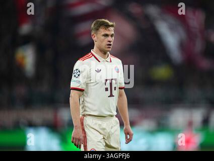 Allianz Areana, München, Deutschland. April 2025. Joshua Kimmich vom FC Bayern München im Champions League-Viertelfinale gegen Inter Mailand bei der Allianz Areana in München. Ulrik Pedersen/CSM (Bild: © Ulrik Pedersen/Cal Sport Media). Quelle: csm/Alamy Live News Stockfoto
