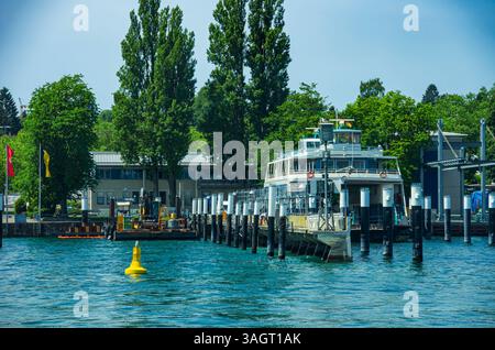 Die Fähranlegestelle im Staad-Hafen in Konstanz, Baden-Württemberg, Deutschland, nur zur redaktionellen Verwendung. Stockfoto