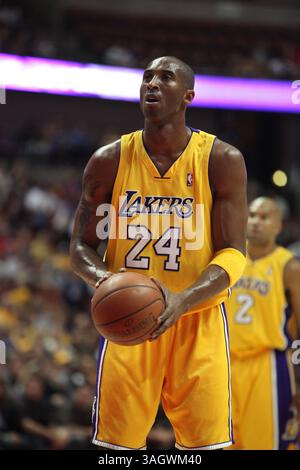 Los Angeles Lakers' Kobe Bryant #24 wird während eines Spiels gegen die Denver Nuggets im Honda Center am 22. Oktober 2009 in Anaheim, Kalifornien, gezeigt. The Canadian Press Images/Mark Samala Stockfoto