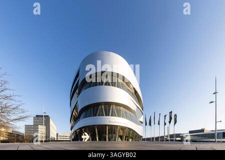 Mercedes-Museum Stuttgart. // 04.04.2025: Stuttgart, Baden-Württemberg, Deutschland, Europa *** Mercedes Museum Stuttgart 04 04 2025 Stuttgart, Baden Württemberg, Deutschland, Europa Stockfoto