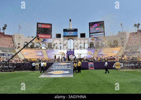17. Juni 2009 Los Angeles, KALIFORNIEN die Los Angeles Lakers feiern die NBA-Meisterschaft 2009 während der Los Angeles Lakers Championship Parade und Rallye im Los Angeles Memorial Coliseum am 17. Juni 2009 in Los Angeles, Kalifornien...Louis Lopez/CSM (Credit Image: © Louis Lopez/Cal Sport Media/ZUMA Press) Stockfoto