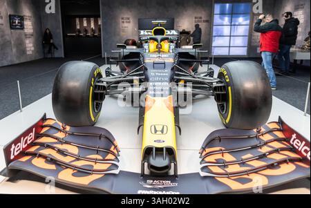 Max Verstappen gewinnt Racing Car die Formel-1-Ausstellung The Excel London UK Stockfoto