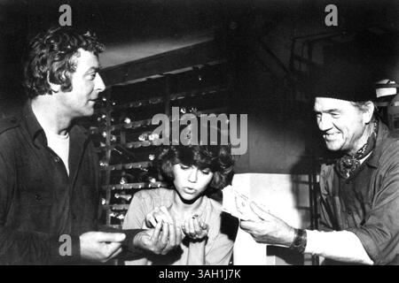 KARLMALDENRETRO. MICHAEL CAINE, SALLY FIELD KARL MALDEN IN BEYOND THE POSEIDON ADVENTURE 1979. TV-FILM STILL. FOTO VON ADH-GLOBE PHOTOS. (Kreditbild: © Globe Photos/ZUMAPRESS.com) Stockfoto